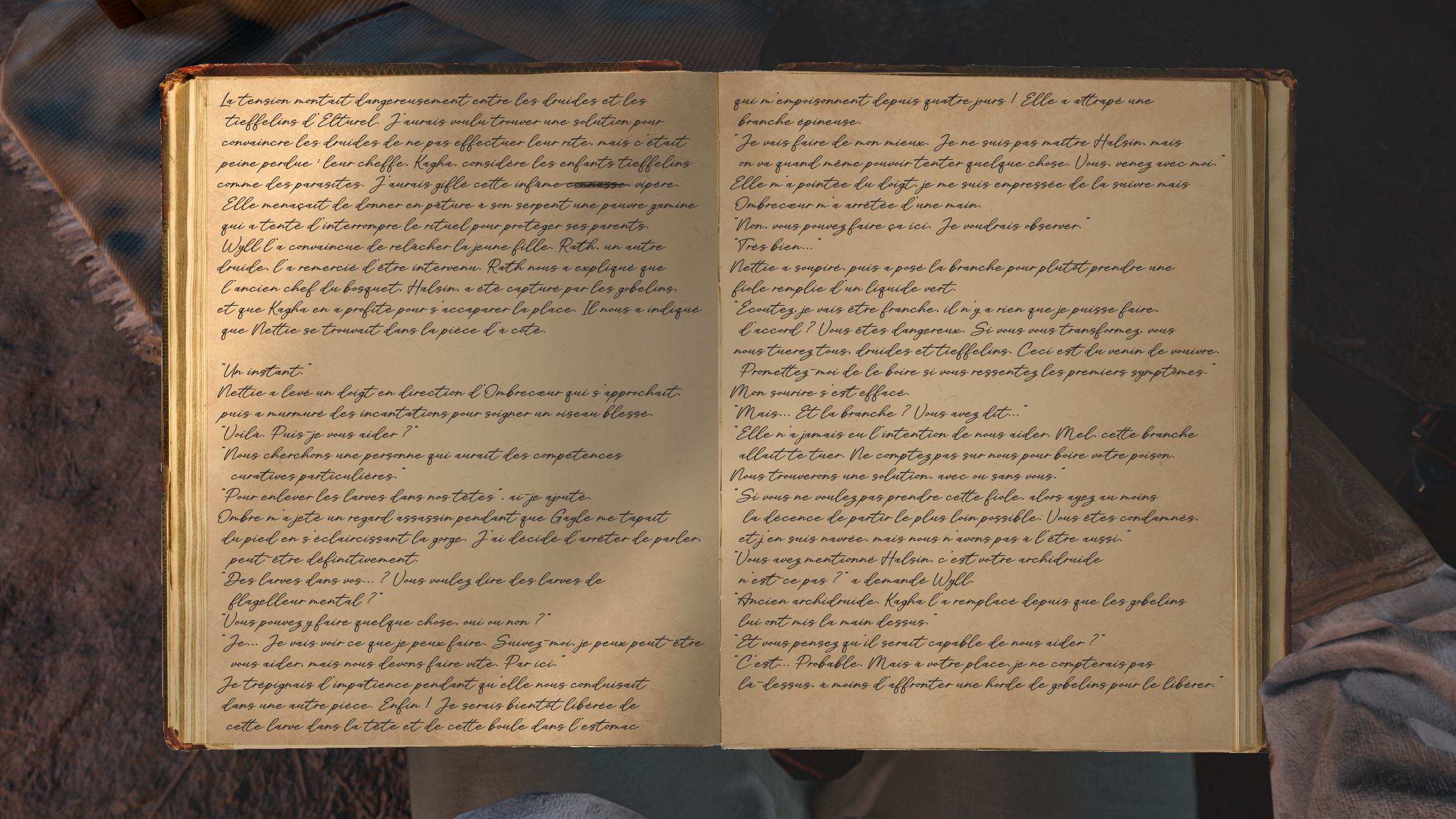 Première page sur cinq de la nouvelle journée retraçant le texte qui suit. Le cahier est visiblement posé sur ses genoux, on voit sur les côtés qu'elle est assise sur sa paillasse de couchage, près du feu.